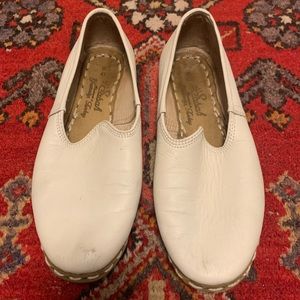 Sabah Baja Shoe in Baja White, Size 9/W 40.